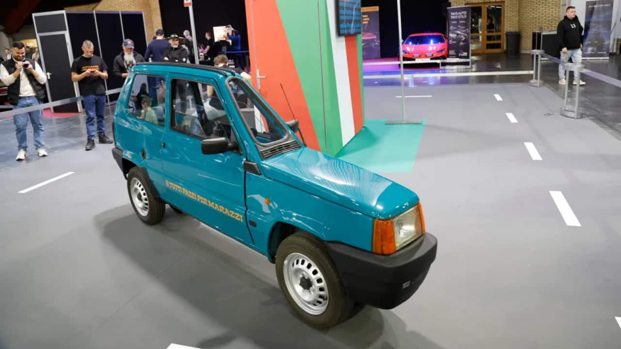 He turned an old Fiat Panda into a ‘Flat Fiat’. Now, this 50cm-wide car is officially the world’s narrowest drivable car- Moneycontrol.com