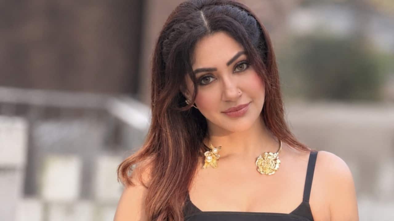 Kumkum Bhagya actor Reyhna Pandit recalls childhood trauma, says father used to hit mother: ‘I used to hide under the sofa’