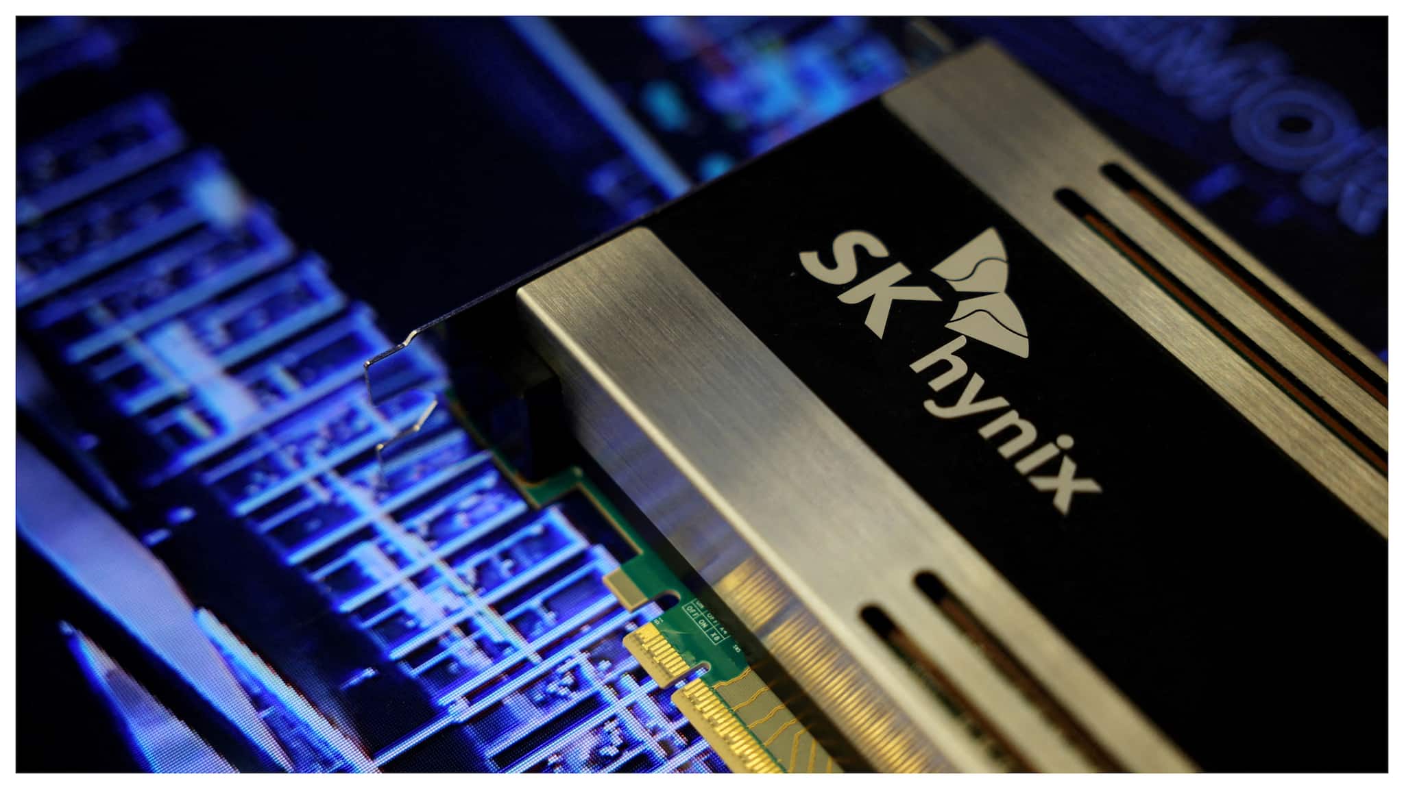 SK Hynix down 57% from peak as chip stocks rout intensifies