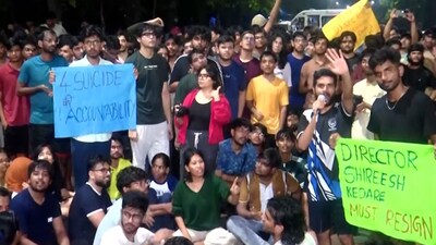 IIT-Bombay student's death sparks fierce online debate, internet divided over what went wrong