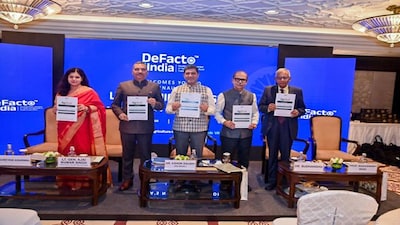 The event drew participation from notable figures across media, food technology, and healthcare