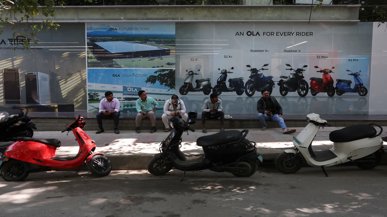 Ola Electric board approves Rs 1,000 crore rights issue