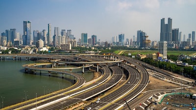 Mumbai, Delhi-NCR and Chennai together accounted for about 53 percent of investment inflows during the quarter, while multi-city transactions contributed another 15 percent.