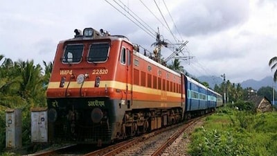 Explainer - How an Asansol SPAD incident exposed gaps in loco pilot route learning (Representational image/file)