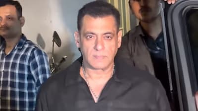 Salman Khan spotted in Mumbai