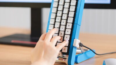 Google unveils a moving keyboard that brings keys towards users while typing. (Image: @googlejapan/X)
