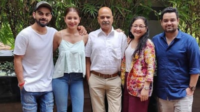 Anushka Sharma with family