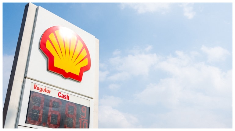 Shell Oil Logo Shell Logo Shell sees strong oil and gas trading as war drives price swings