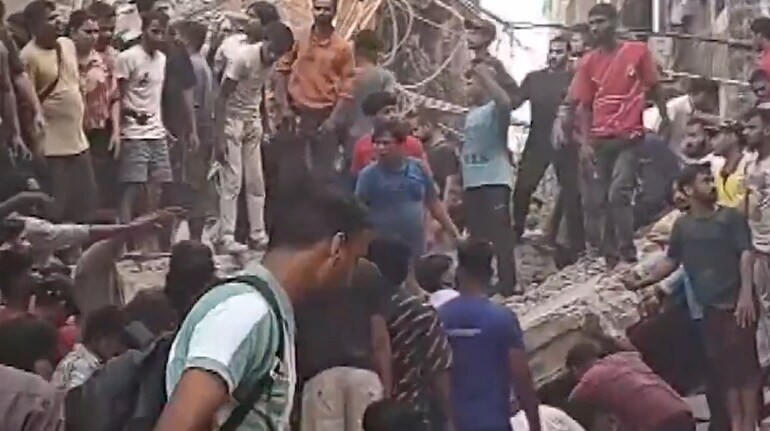 Month after Satya Niketan tragedy, 5-storey building collapses in Delhi ...