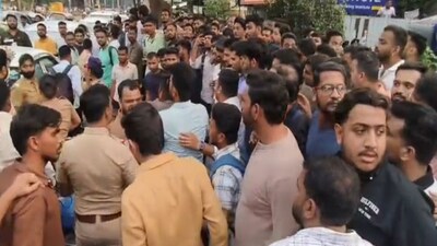 Thousands of MPSC aspirants have been protesting in Pune since October 2, demanding action over alleged irregularities in recruitment examinations. (Photo/ANI)