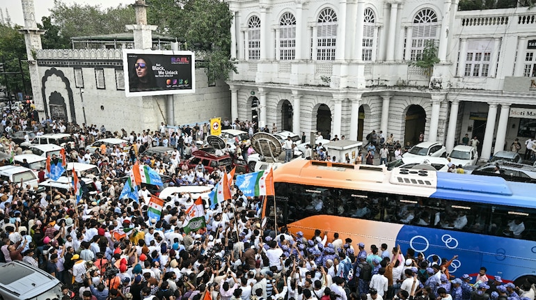 Proestor Shield VHP questions money trail behind Jantar Mantar protest, alleges ...