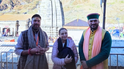 Rani Mukerji at Kedarnath and Badrinath temple