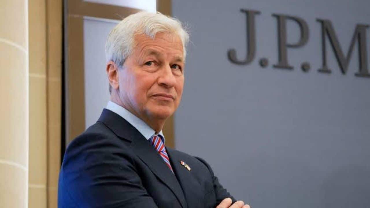 'It's like tsunami': JPMorgan CEO predicts AI could help people work less and earn Rs 2.84 crore a year per person