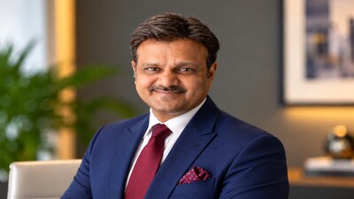 Weaker Rupee Helps Domestic Manufacturers And Boosts Growth Says ICICI Pru Anand Shah