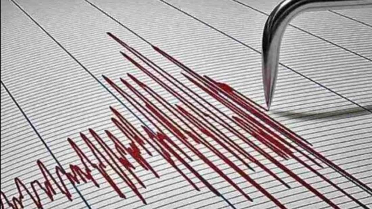 7 . 0 - magnitude earthquake hits Tibet weeks after deadly floods and landslides near Nepal border