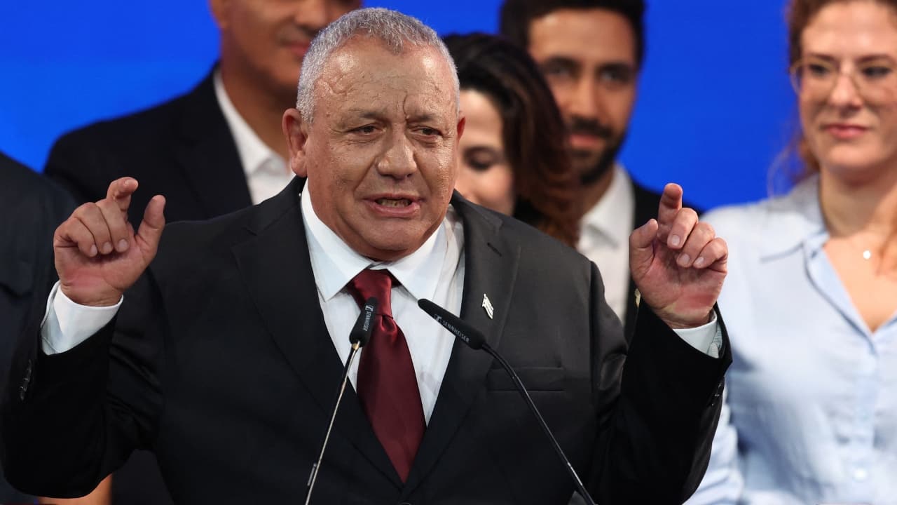 Eisenkot vows to form government as Israel exit polls show no clear majority; What happens next?